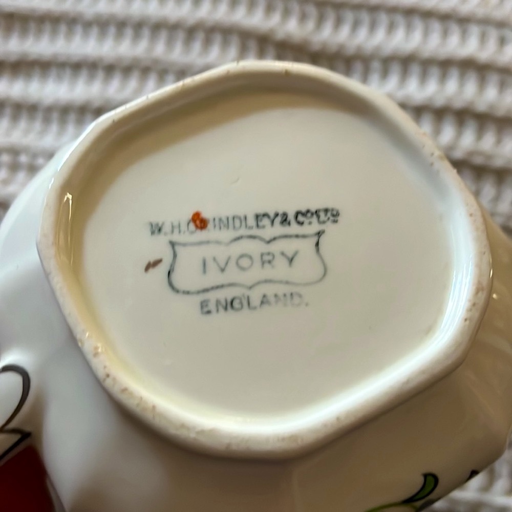💚Ivory England Floral English Fine China Green Grey Gray Porcelain Creamer💚 - Picture 3 of 7